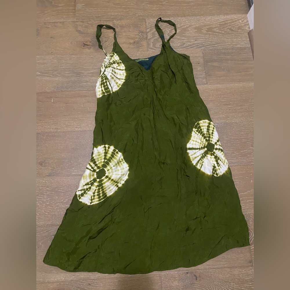 Anthropologie Velvet 100% silk tie dye Shibori green boho hippie dress ruched M